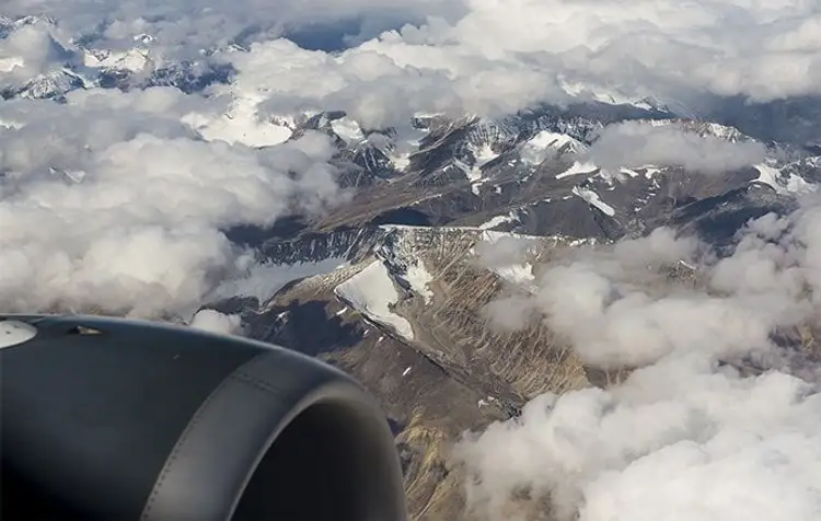 Voyage en Inde, Ladakh : Vue de l'Himalaya depuis un avion