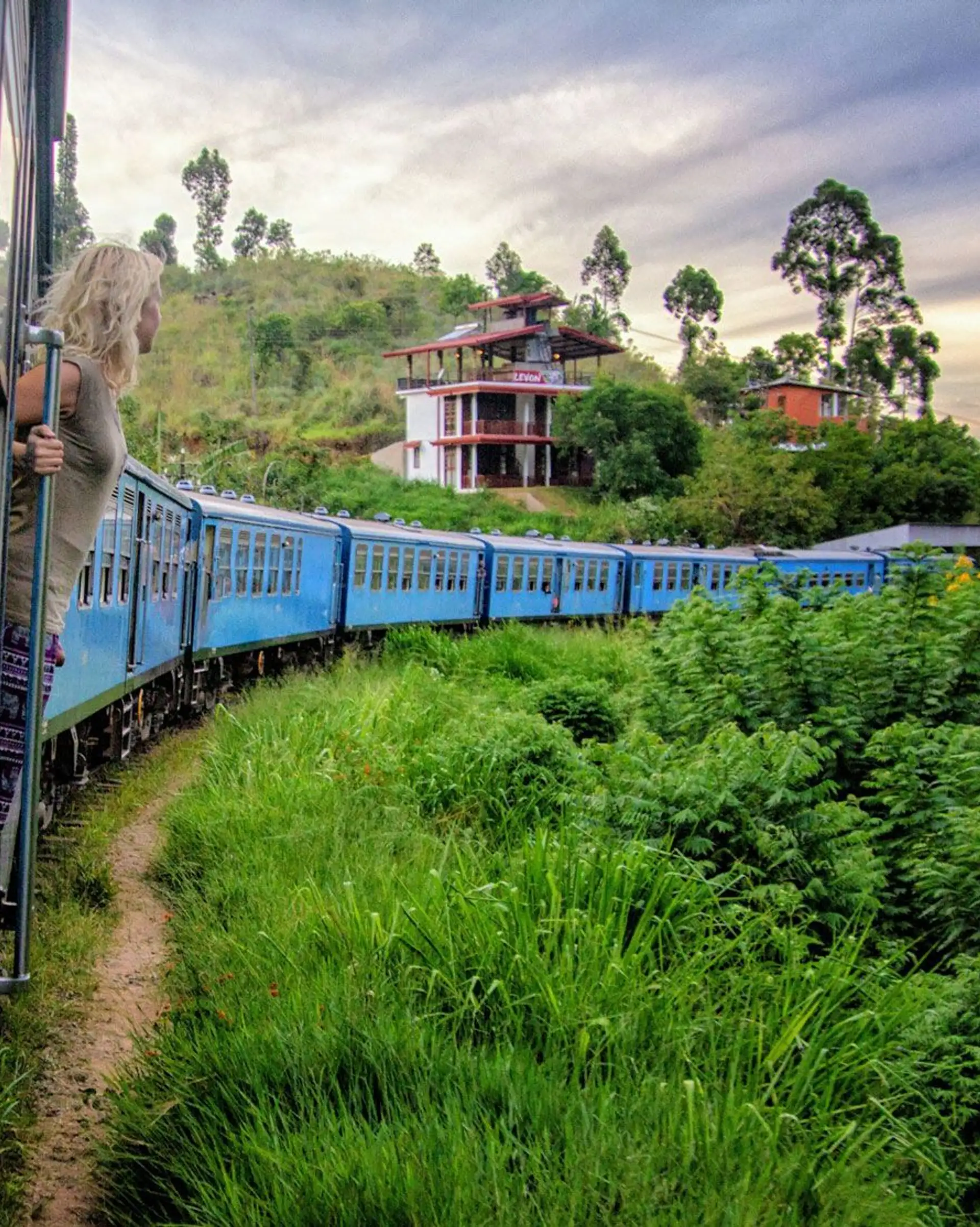Sri Lanka Rundreise mit dem Zug durchs Hochland