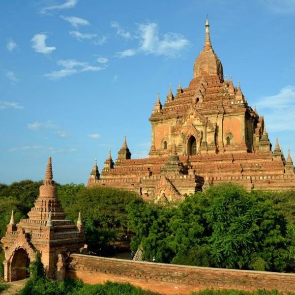 splendors-of-the-golden-land