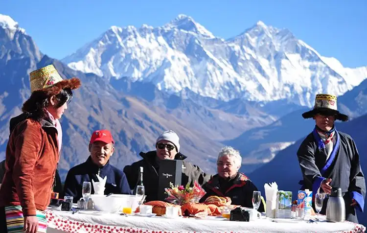 montagnes-monasteres-tibet-central