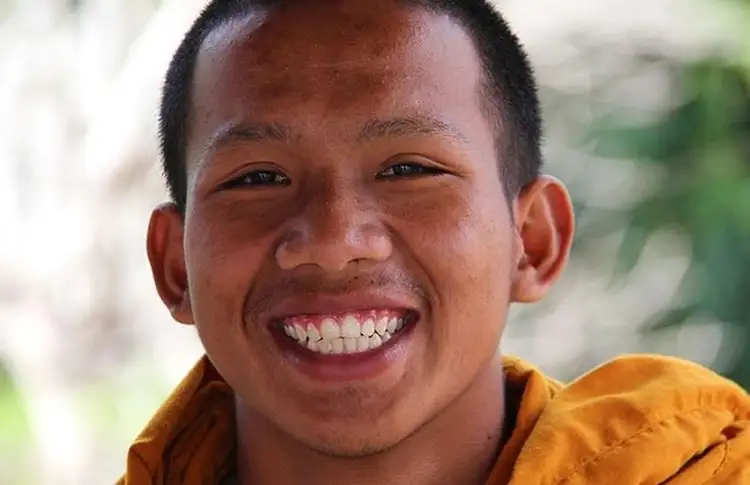 bangkok-femmes-girafes