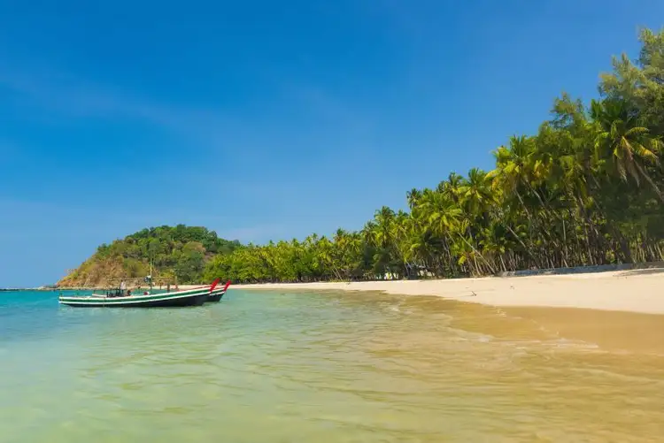 from-the-golden-rock-to-the-bay-of-bengal