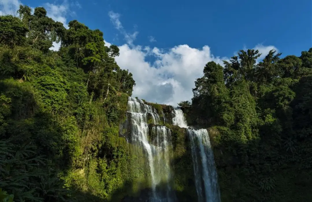 Cascade de Tad Yeuang sur le plateau des Bolovens