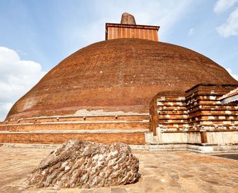 discover-the-charms-of-sri-lanka