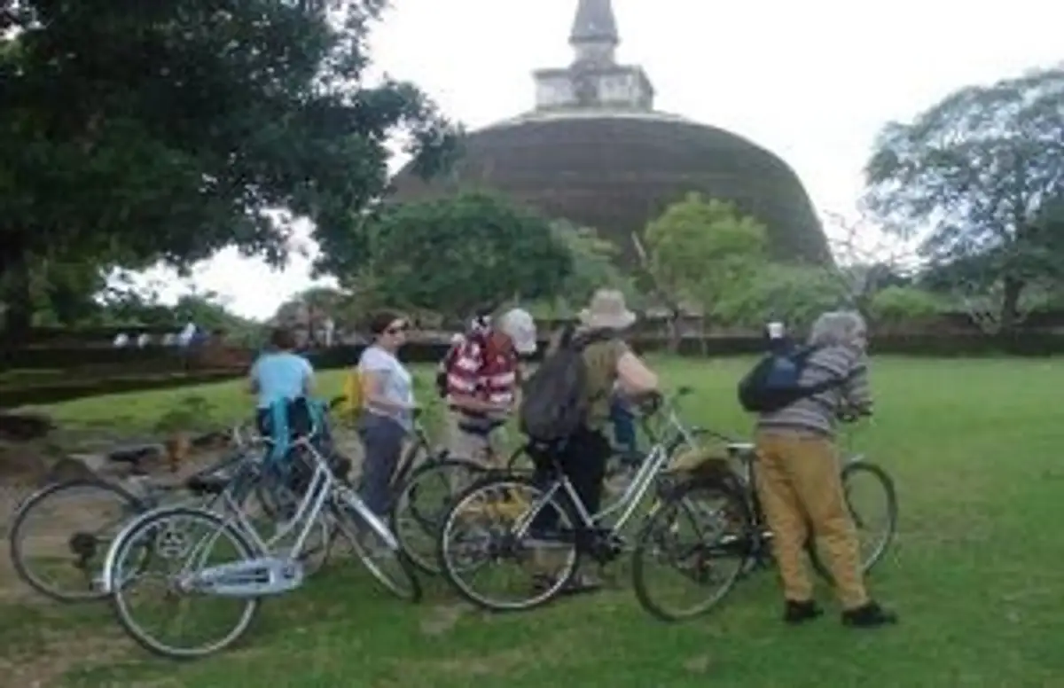 sri-lanka-trhill-past-present