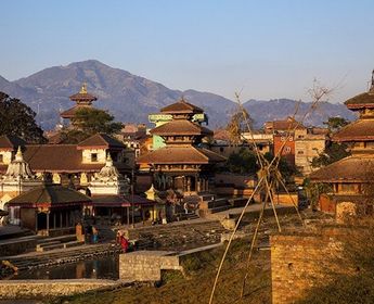 family-trip-to-nepal