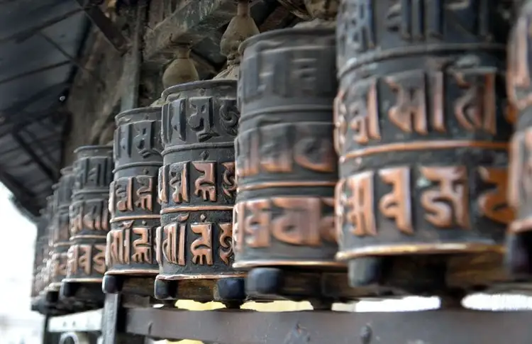 the-high-passes-of-the-everest