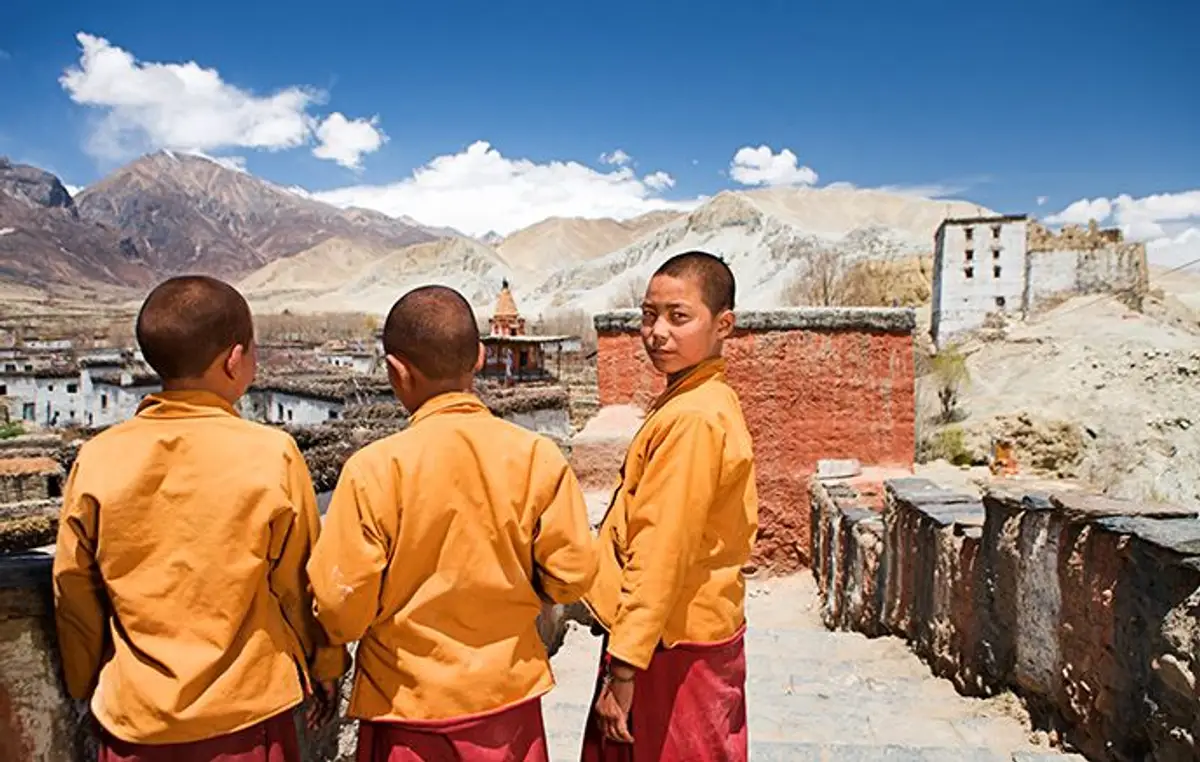 the-high-passes-of-the-everest