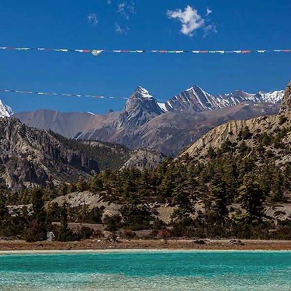 the-high-passes-of-the-everest