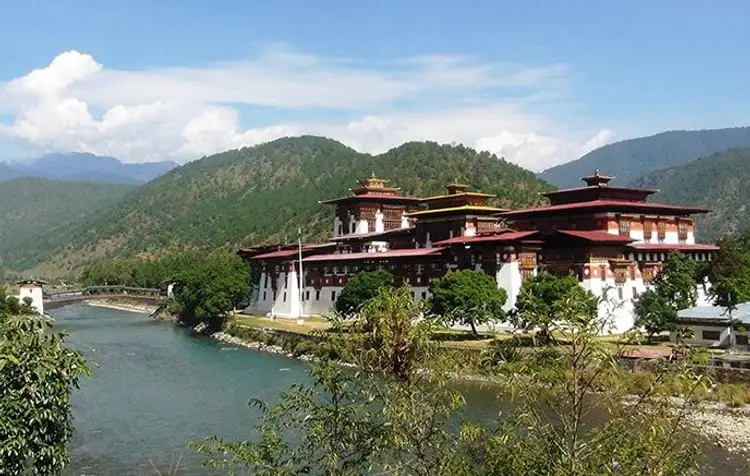 between-nepal-and-bhutan