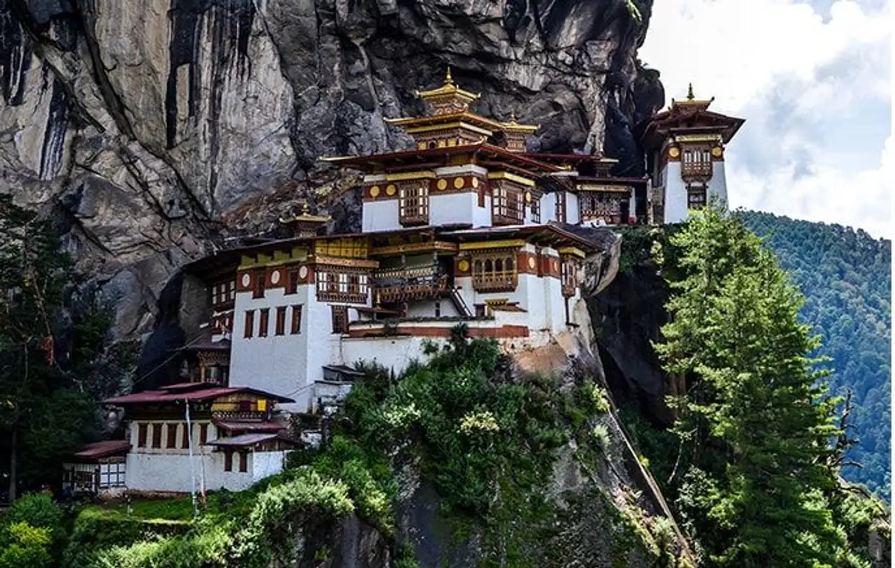 bhoutan-terre-sacree