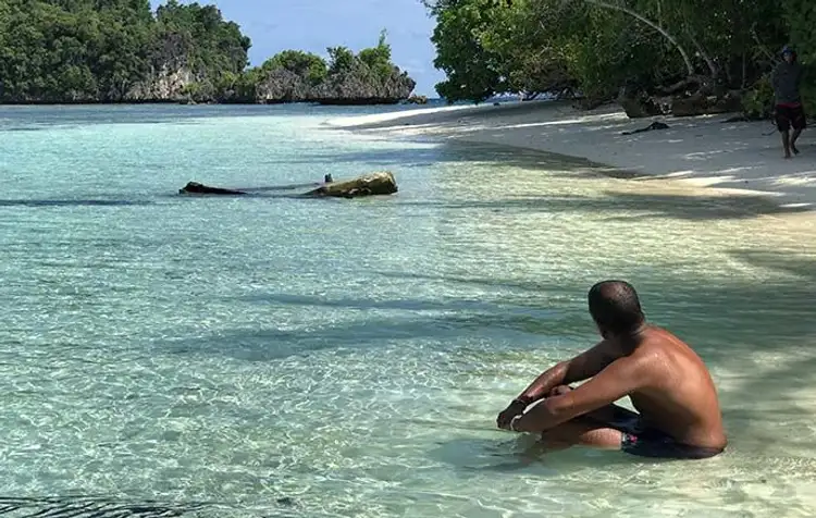 raja-ampat-archipelago-cruise