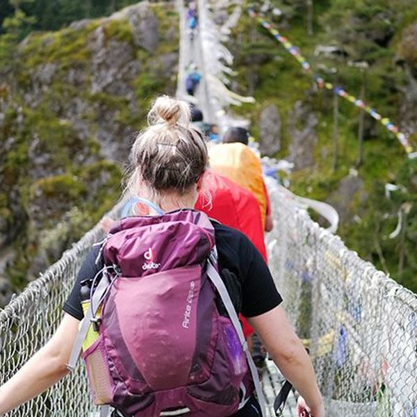 the-high-passes-of-the-everest