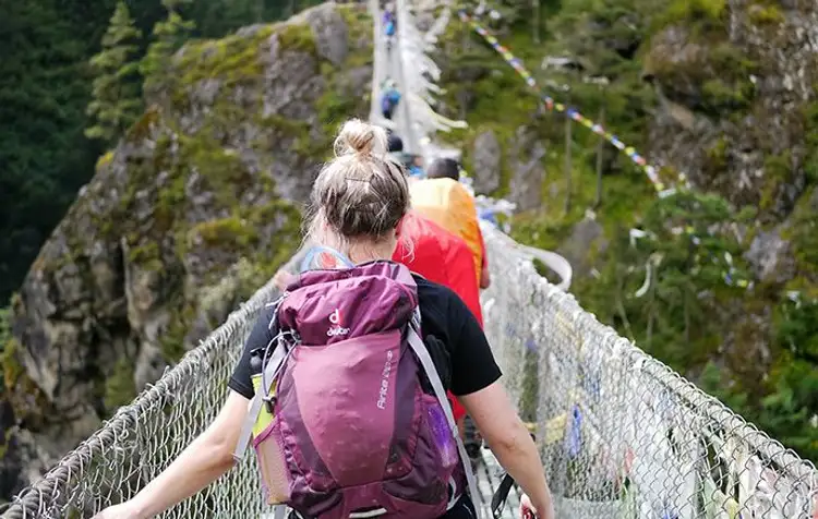 the-high-passes-of-the-everest