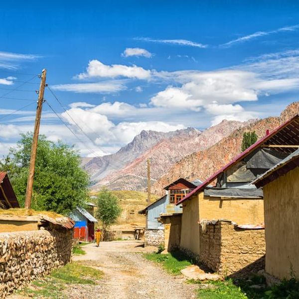 monts-et-merveilles-des-pays-en-stan