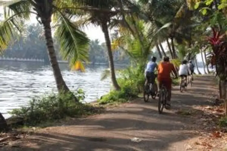 cycle-through-kerala